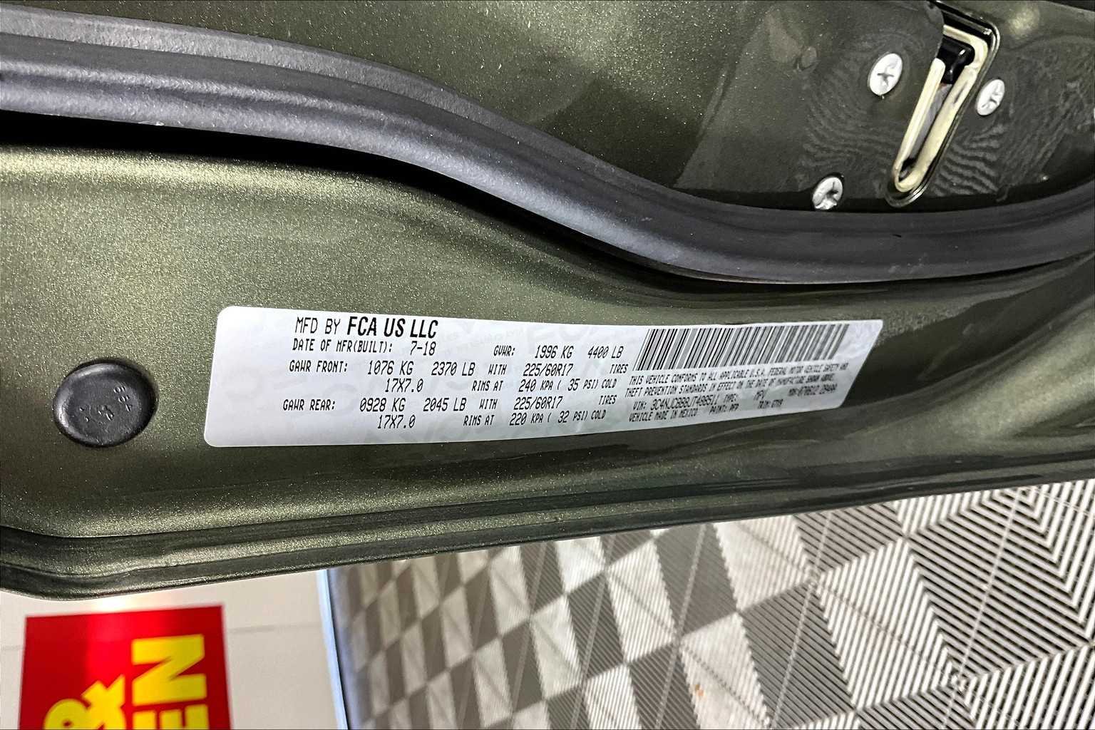 Used 2018 Olive Green Pearlcoat Jeep Latitude image 34