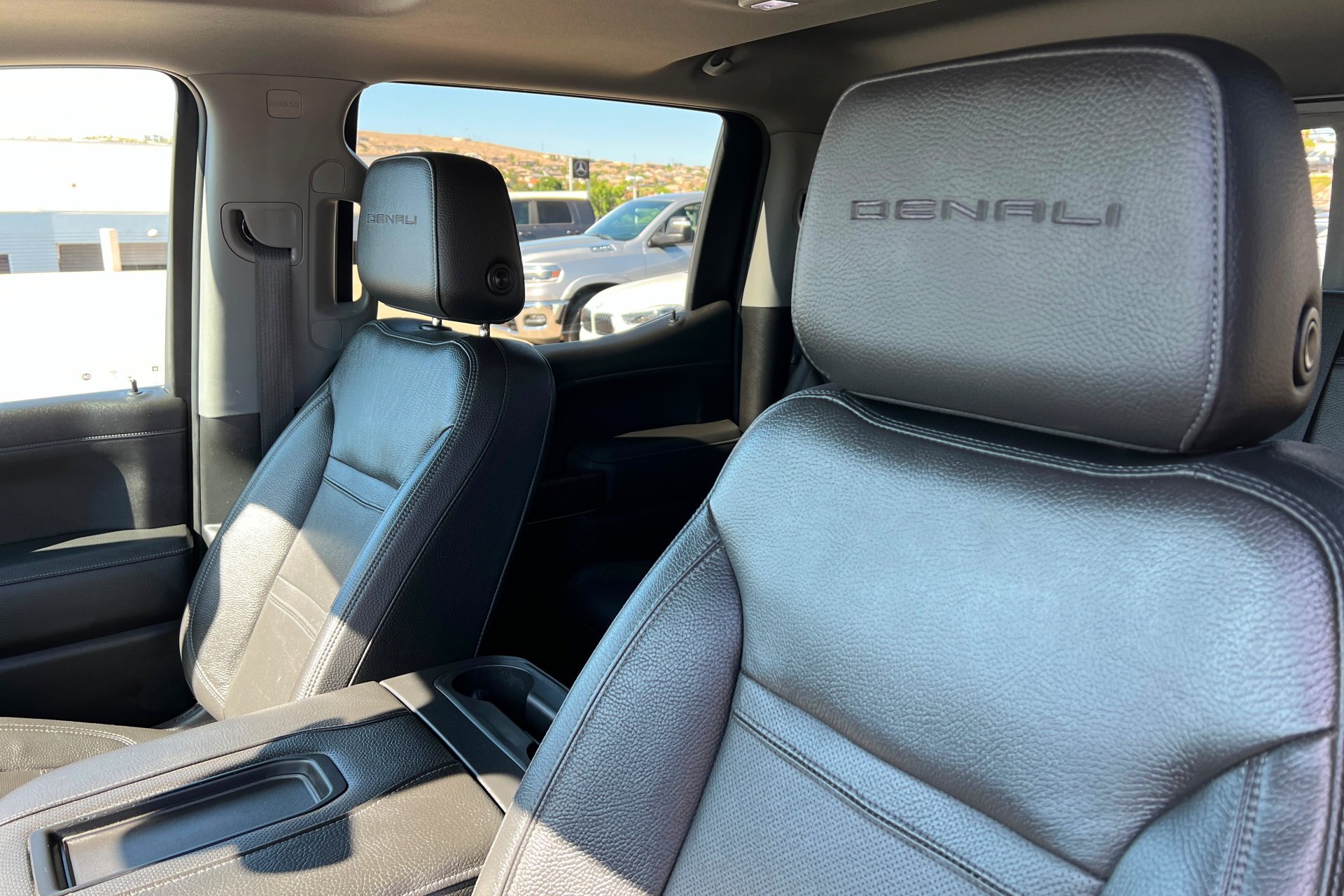 Used 2020 Satin Steel Metallic GMC Denali image 17