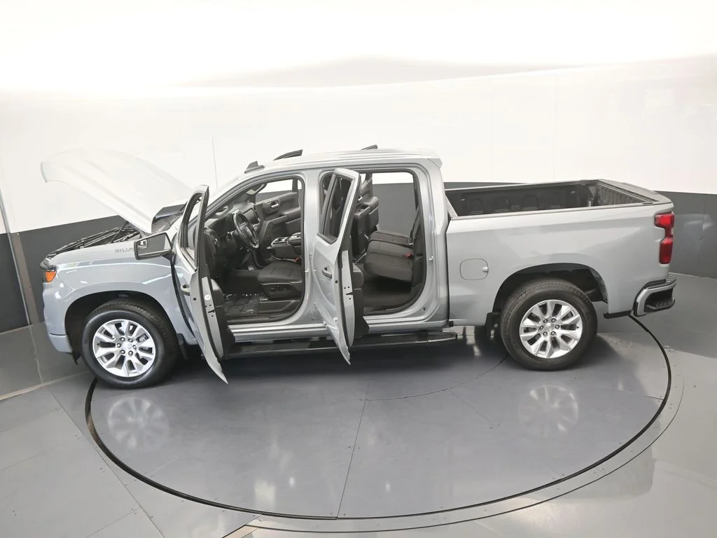 Used 2024 Slate Gray Metallic Chevrolet Custom image 68