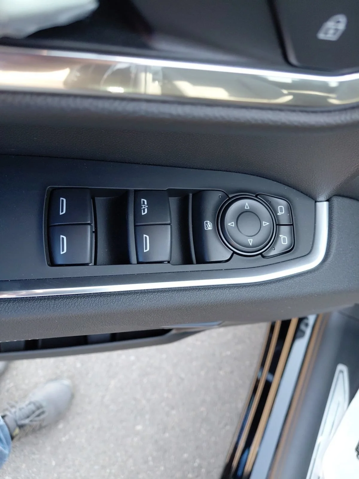 New 2026 Black Chevrolet LT image 18