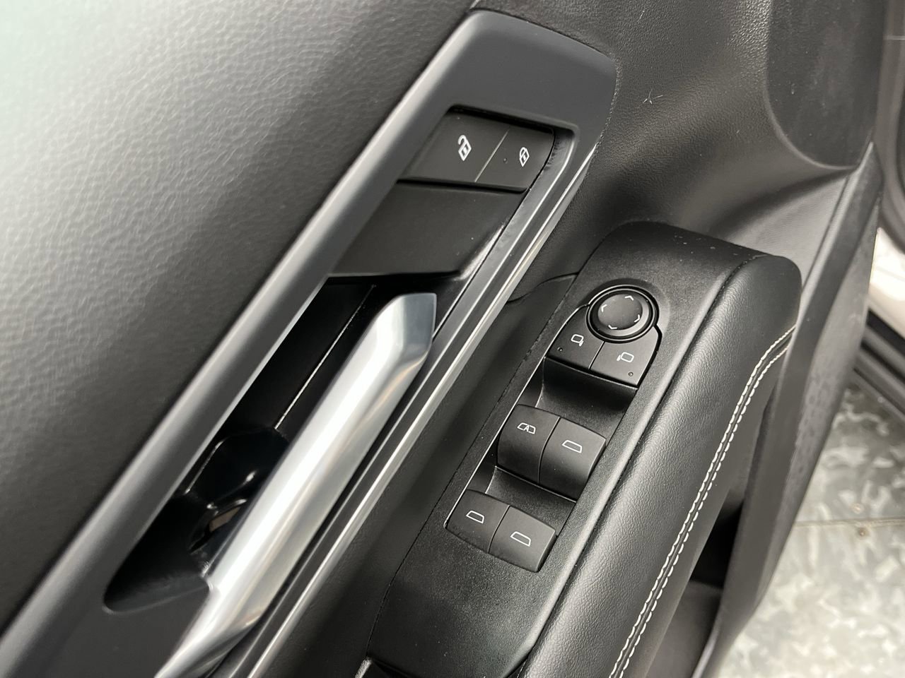 2025 GMC Terrain Elevation - Photo 8