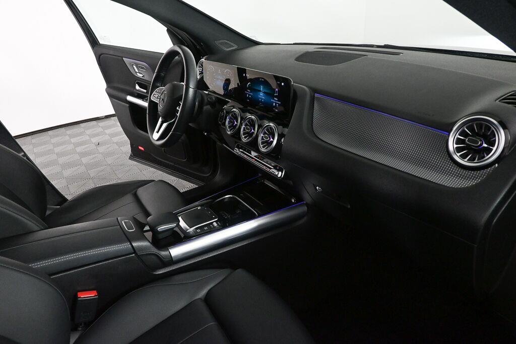 Used 2022 Cosmos Black Metallic Mercedes-Benz GLA 250 image 24
