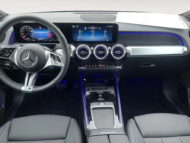 Used 2026  Mercedes-Benz GLB 250 image 10