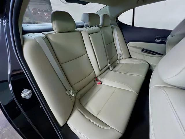 Used 2020 Majestic Black Pearl Acura 2.4L image 27