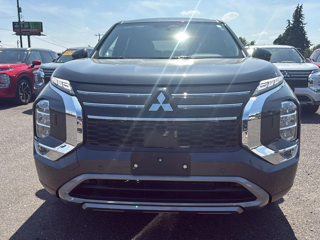 New 2026 Graphite Gray Mitsubishi SE S-AWC image 29