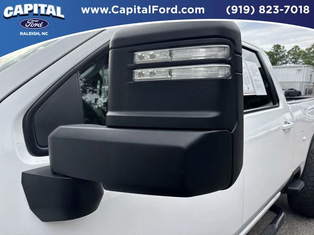 Used 2021 White Chevrolet LT image 12