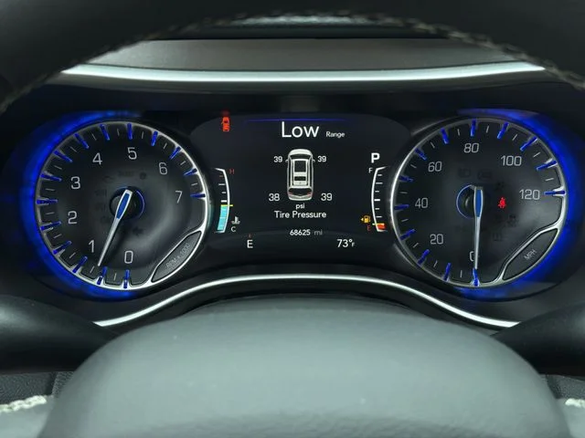 Used 2023 White Chrysler Touring L image 21