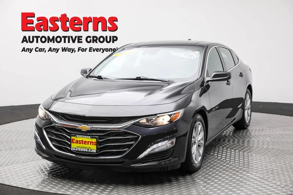 Used 2023 Gray Chevrolet LT image 1