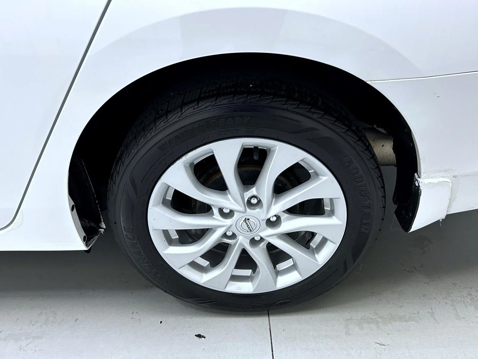 Used 2019 White Nissan SV image 22