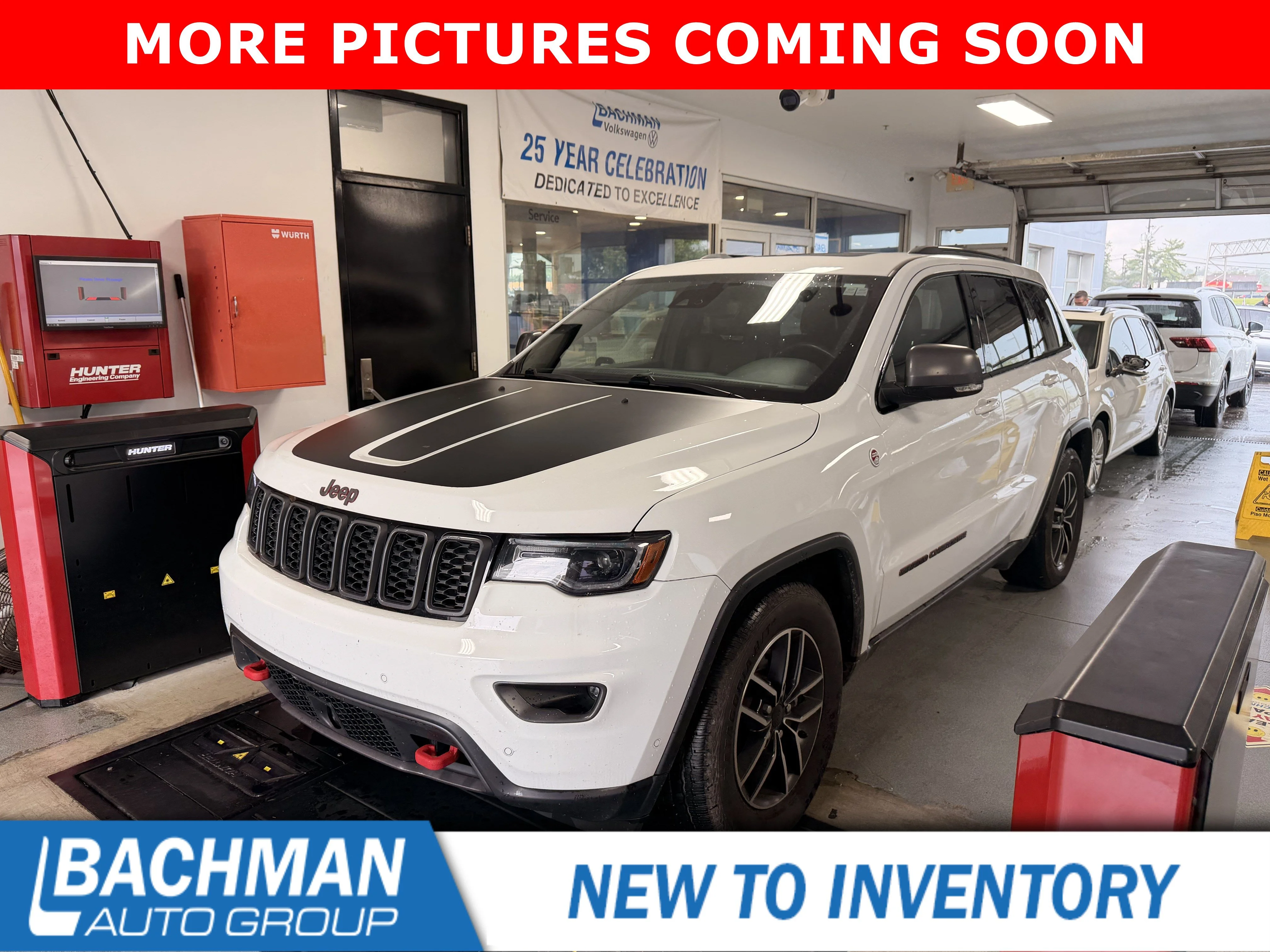 Used 2021 Bright White Clearcoat Jeep Trailhawk image 1