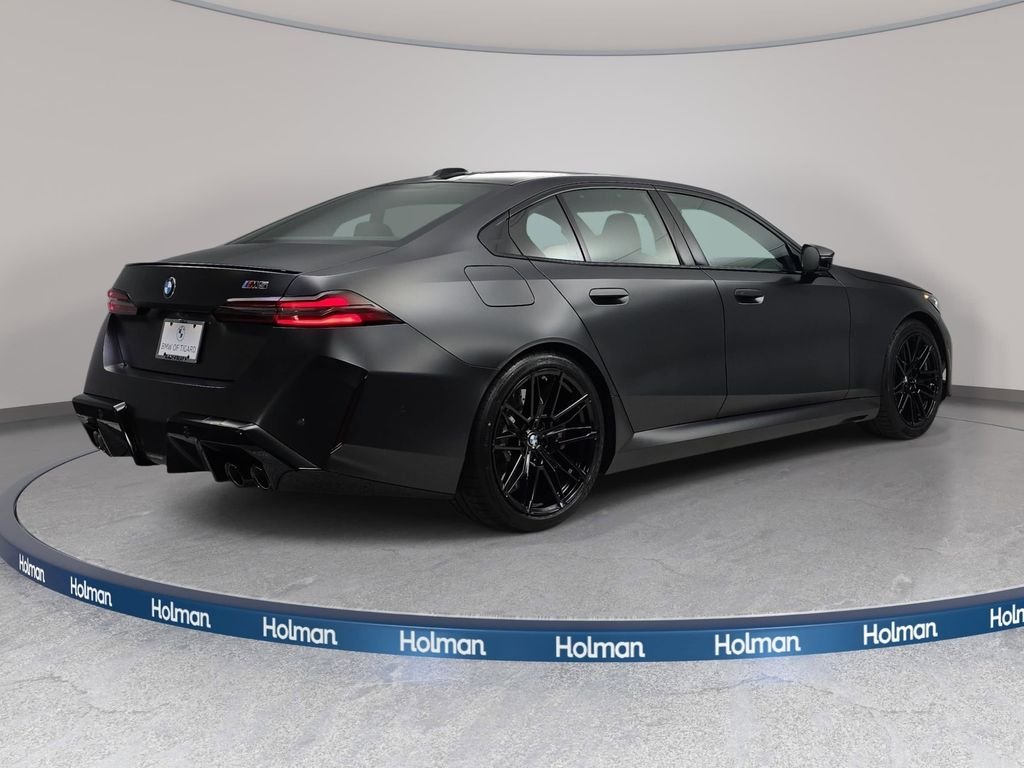 New 2026 Carbon Black Metallic BMW  image 5