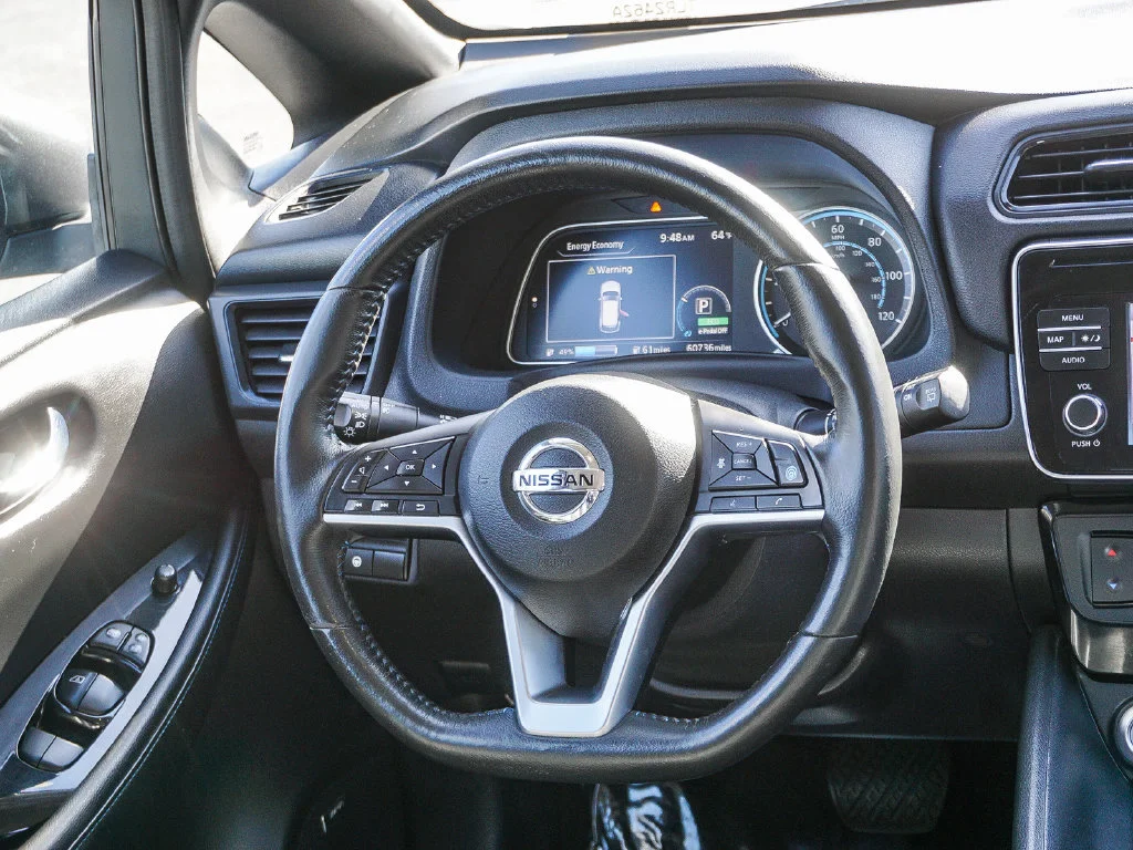 Used 2018 Gray Nissan SL image 17