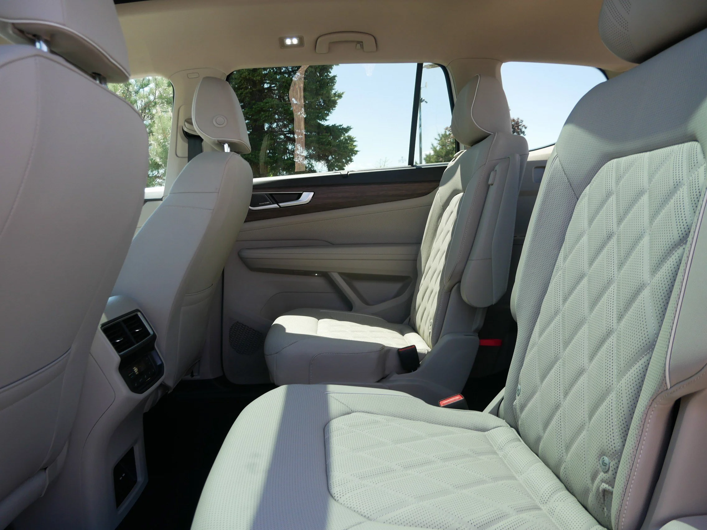 New 2026 Opal White Pearl Volkswagen 2.0T SEL Premium R-Line image 5