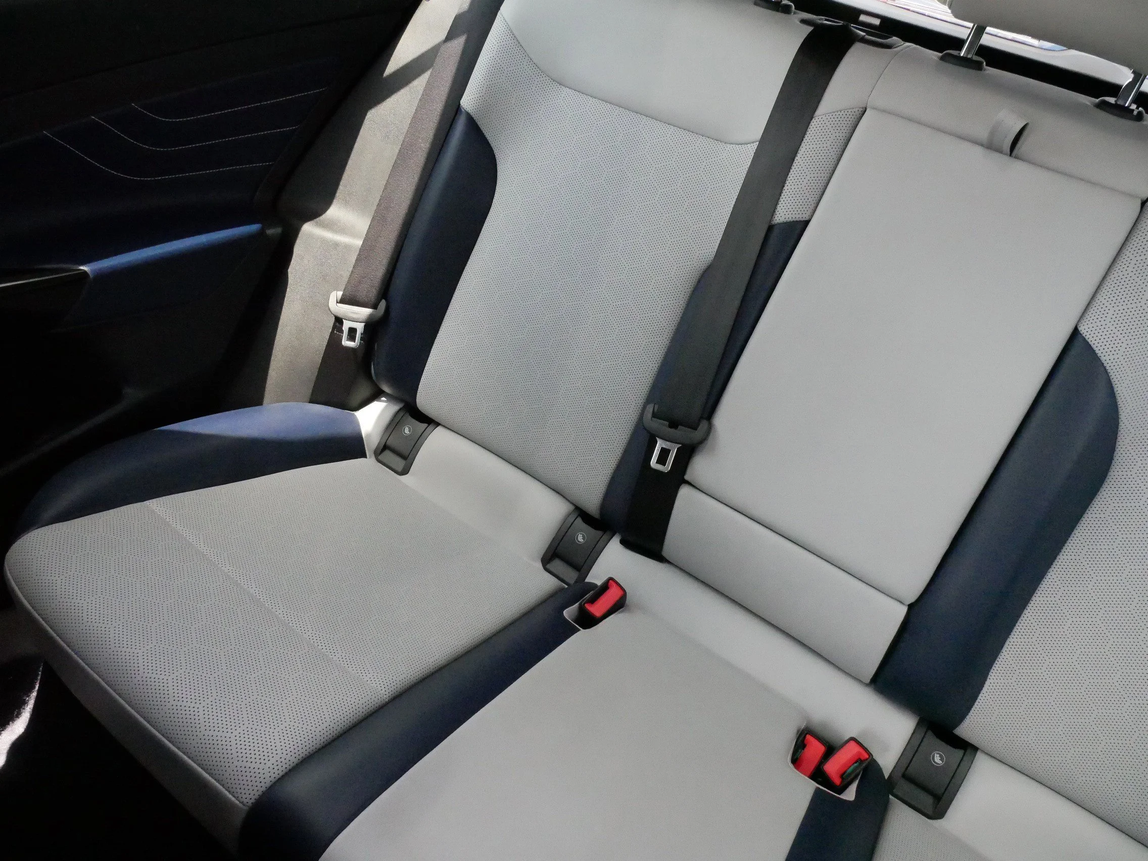 Certified Used 2025 Pure Gray Volkswagen Pro S image 12