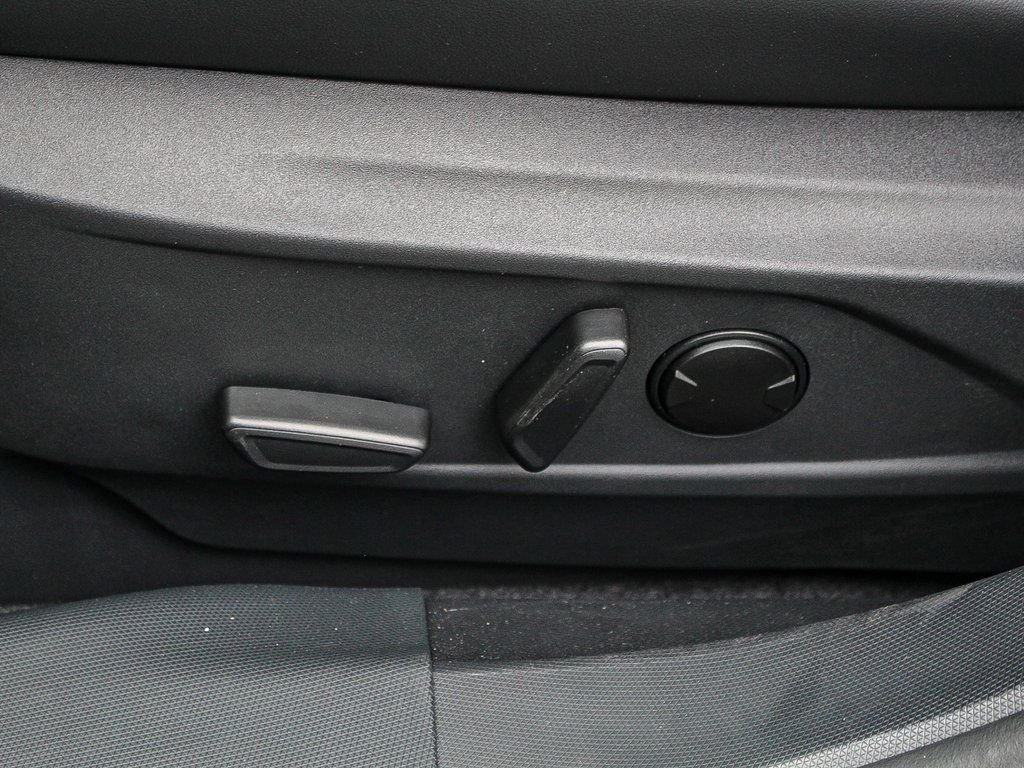 New 2024 Glacier Gray Metallic Tri-Coat Ford Select image 21