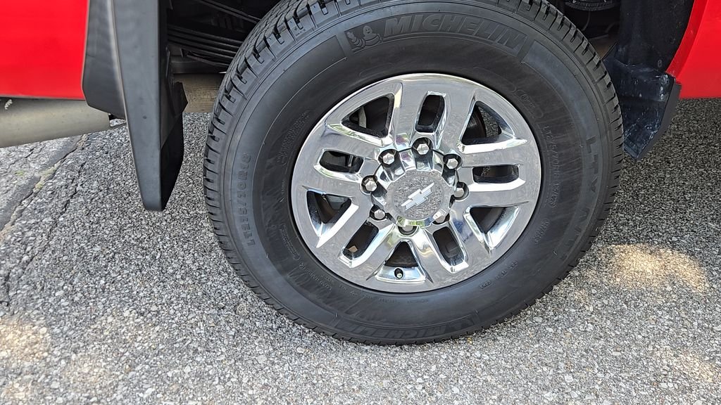 Used 2019 Red Chevrolet LTZ image 28