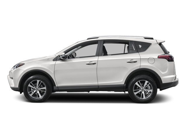 Used 2017 Super White Toyota XLE image 3