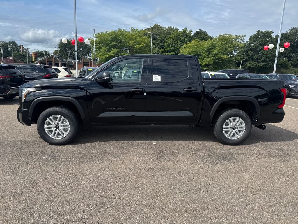 New 2026 Midnight Black Metallic Toyota SR5 image 4