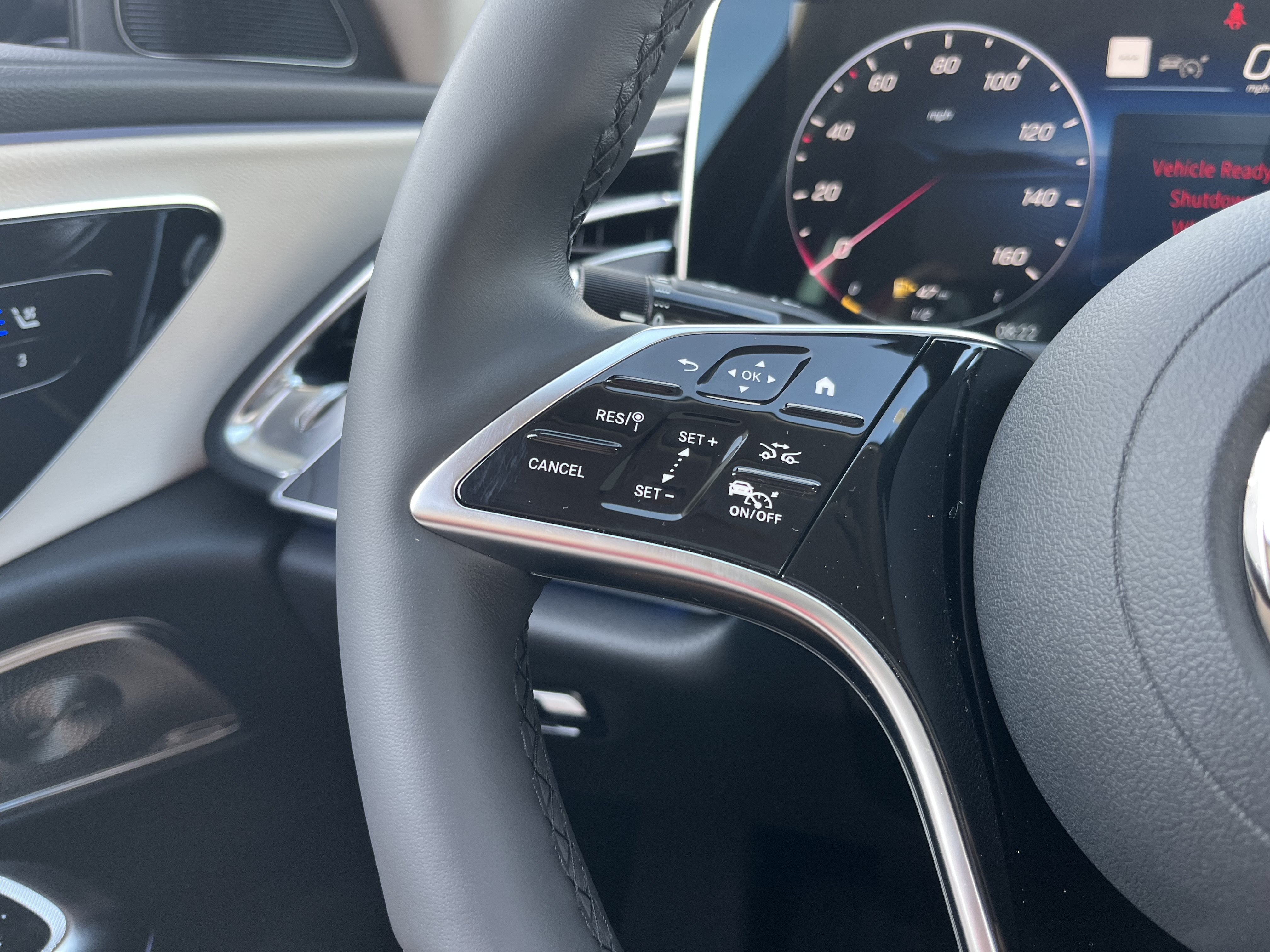 New 2027 Polar White Mercedes-Benz E 350 image 22