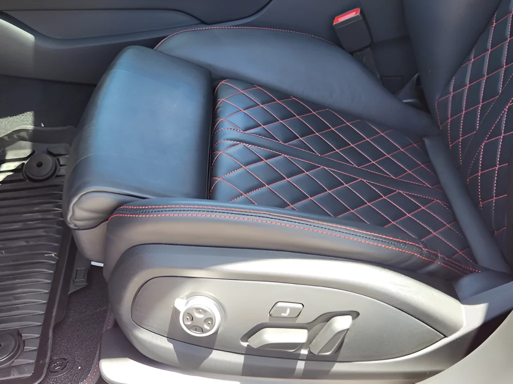 Used 2024  Audi 3.0T Prestige image 23