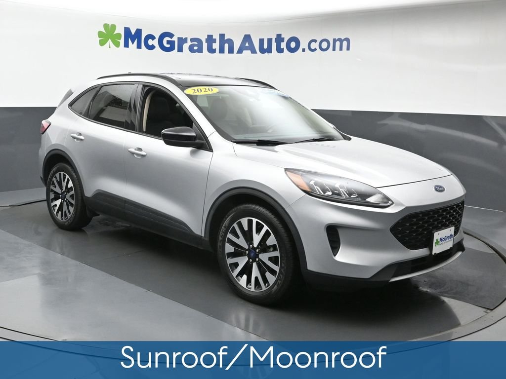 Used 2020 Ford Escape SE with VIN 1FMCU9BZ3LUB44586 for sale in Marion, IA