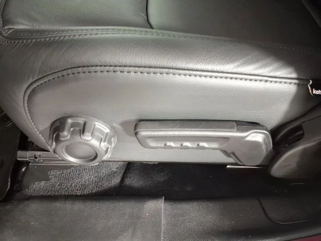 Used 2021 Red Jeep Mojave image 16
