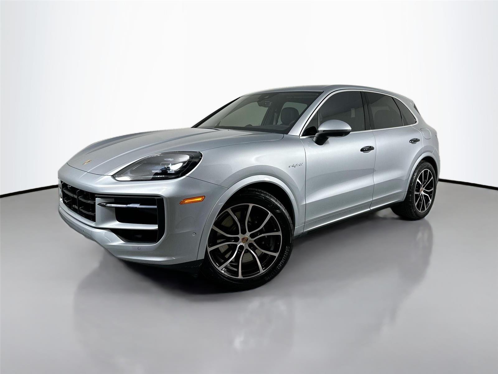 2026 Porsche Cayenne E-Hybrid's photo