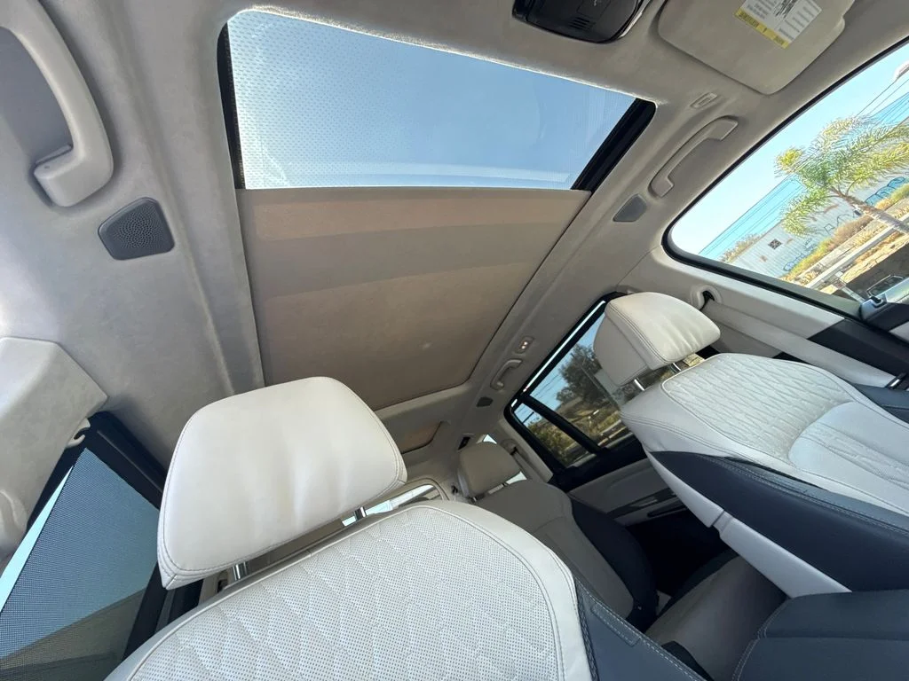 Used 2025 Blue BMW ALPINA XB7 image 14