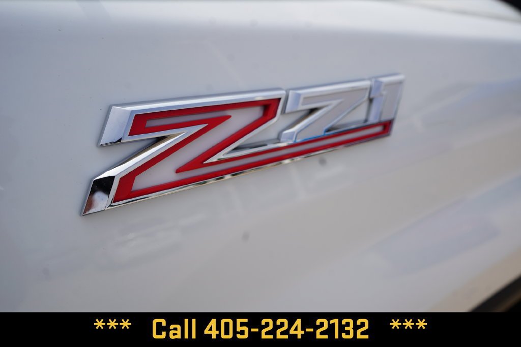 New 2026 Summit White Chevrolet Custom image 8