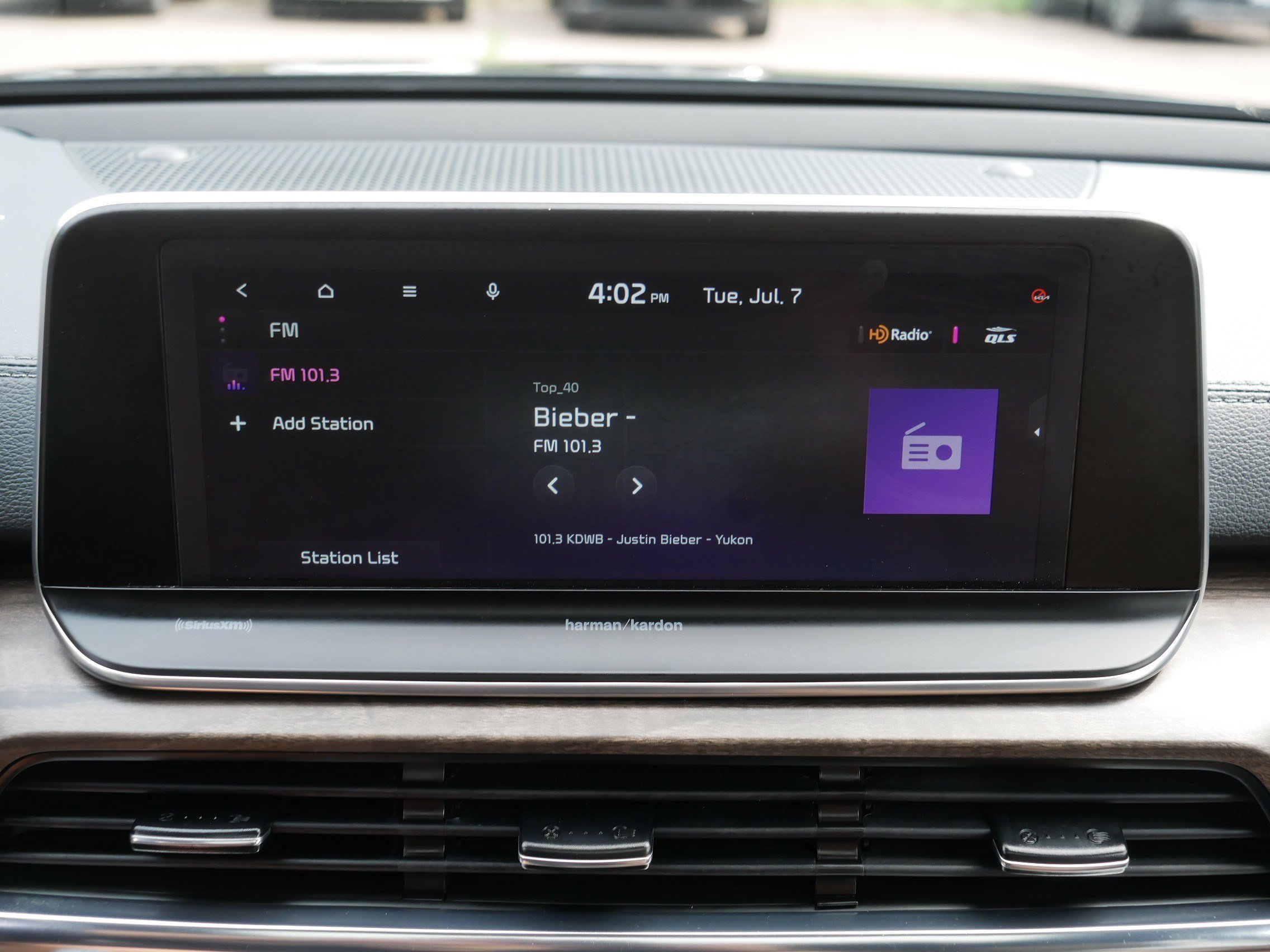 Certified Used 2022 Black Copper Kia SX image 22