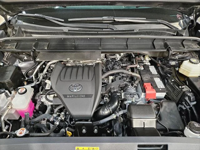 Certified Used 2025 MAGNETIC GRAY MET. Toyota  image 19