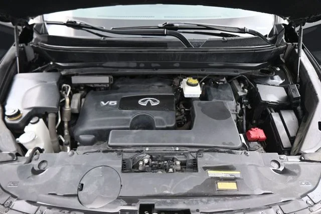 Used 2019 Black INFINITI LUXE image 30