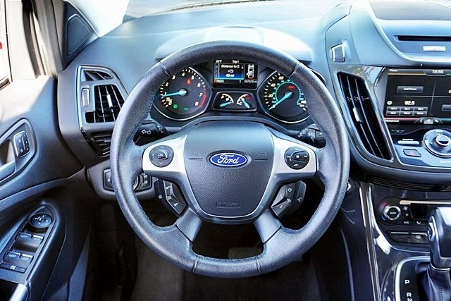 Used 2014 Red Ford Titanium image 18