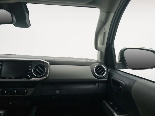 Used 2023 White Toyota SR5 image 9