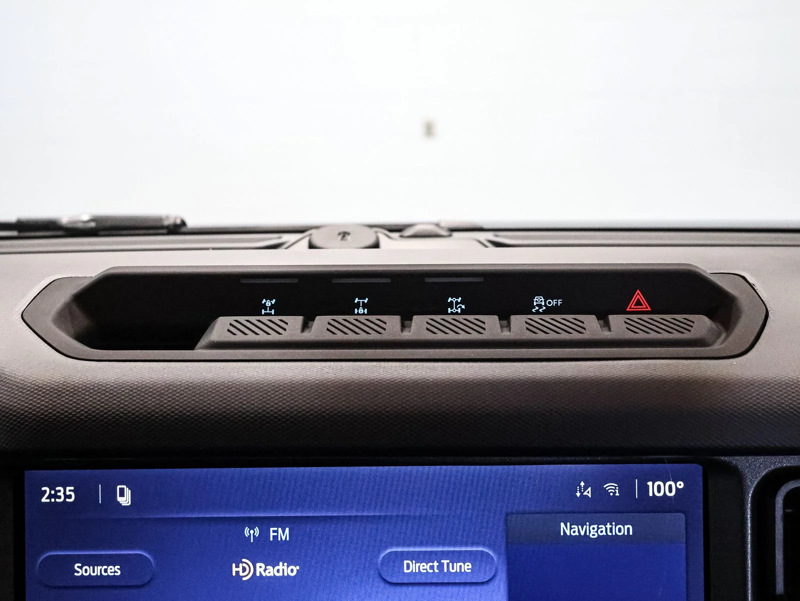 New 2026 Avalanche Gray Ford Badlands® image 27