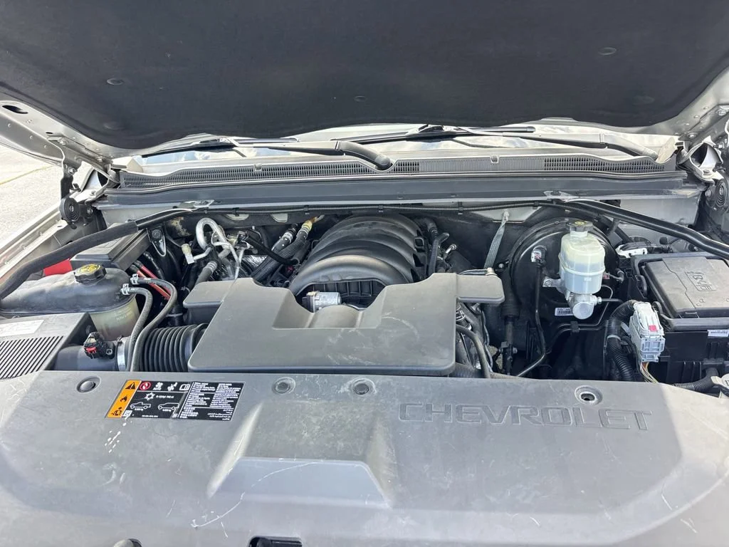 Used 2018 SILVER ICE METALLIC Chevrolet LT image 10
