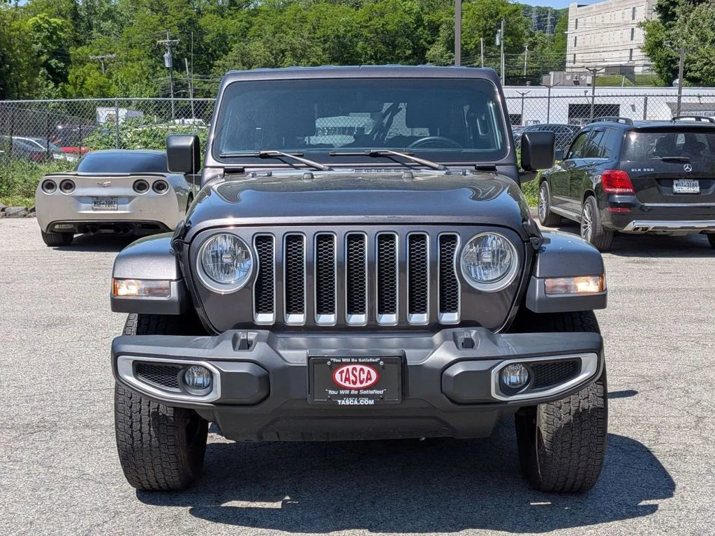 Used 2019 Gray Jeep Unlimited Sahara image 11