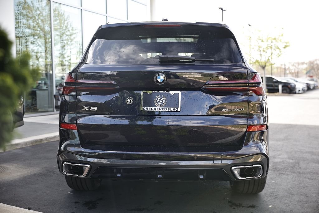 New 2026 Carbon Black BMW xDrive40i image 10