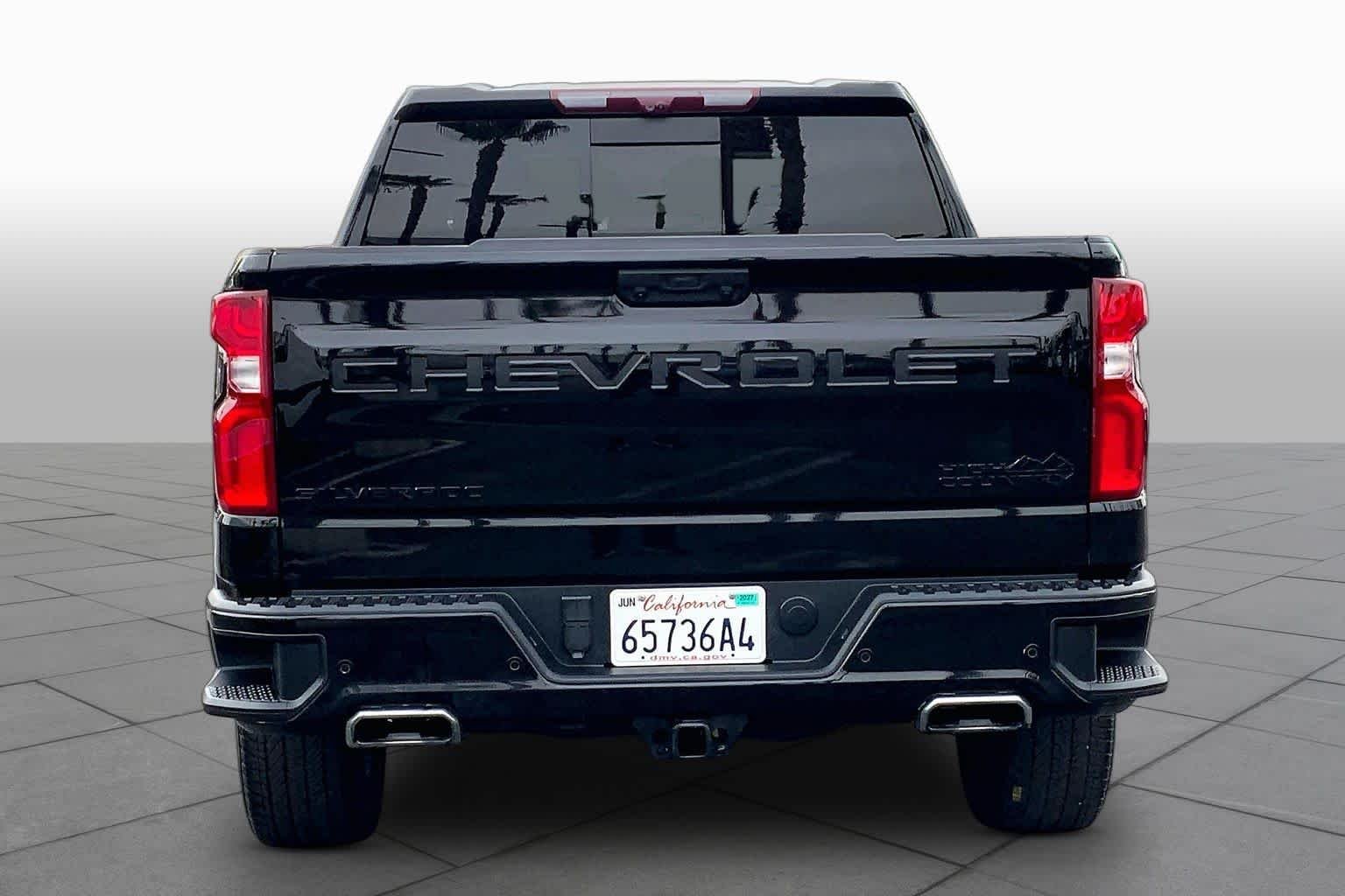 Used 2024 Black Chevrolet High Country image 4