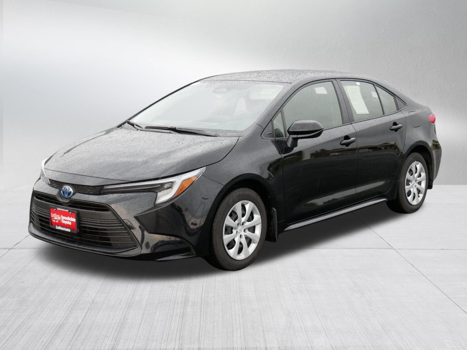 Certified Used 2025 MIDNIGHT BLACK METAL Toyota Hybrid LE image 3