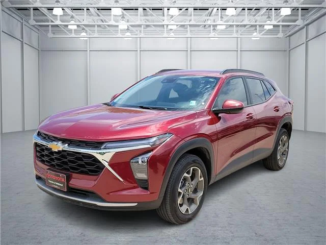 2025 Chevrolet Trax LT Front-Wheel Drive