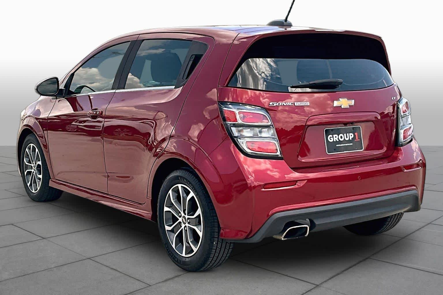 Used 2017 Cajun Red Tintcoat Chevrolet LT image 12