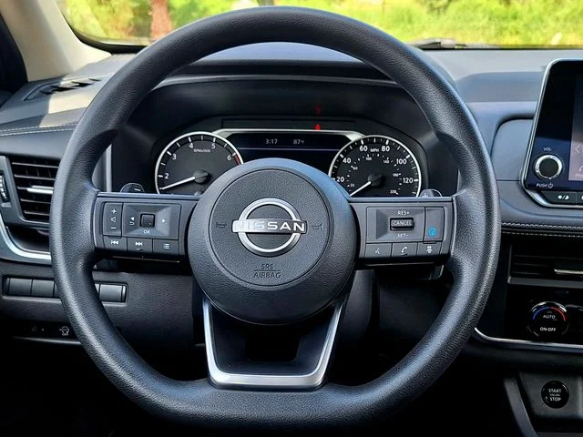 Used 2024 White Nissan SV image 15