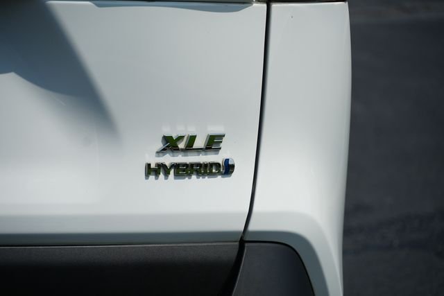 Used 2024 White Toyota XLE image 7