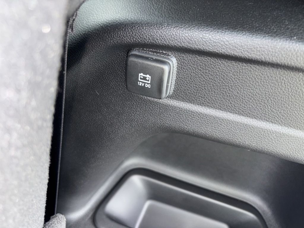 New 2026 Silver Zynith Exterior Paint Jeep Laredo image 37