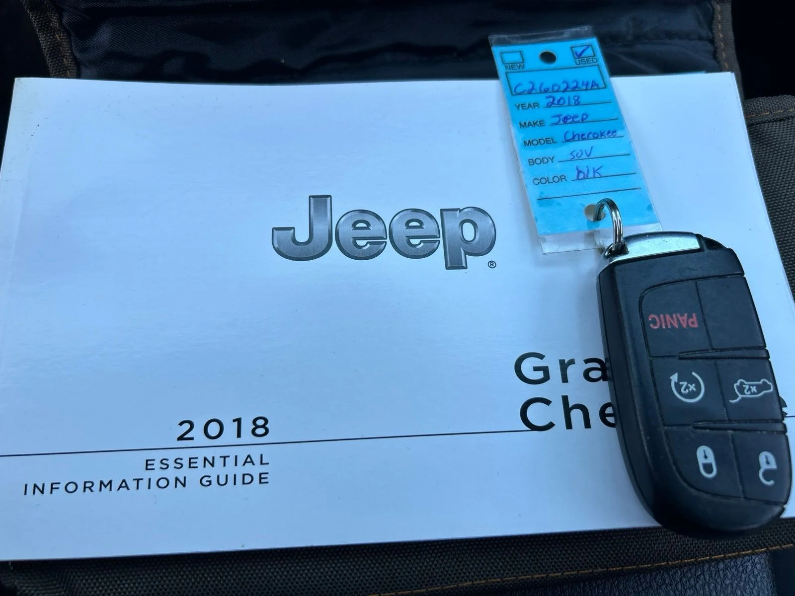 Used 2018 Diamond Black Jeep Altitude image 19