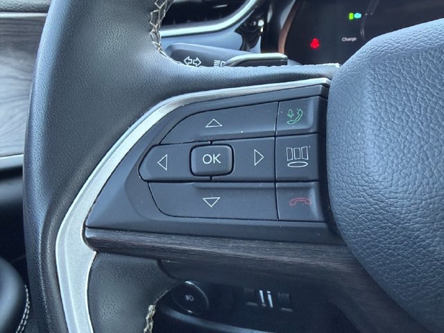 Used 2024 White Jeep 4xe image 17