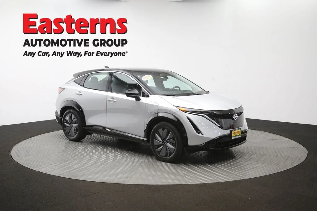 Used 2023 Silver Nissan ENGAGE image 46