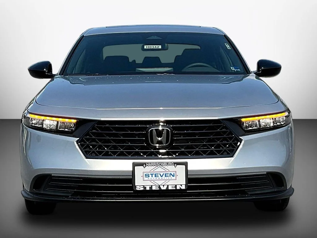 New 2026 Solar Silver Metallic Honda Sport Hybrid image 2
