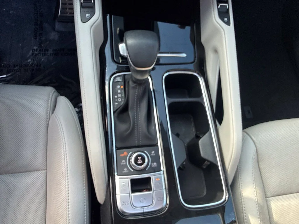 Used 2024 Black Kia SX image 30